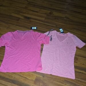 Tommy Hilfiger WOMEN Pink Short Sleeve V-Neck Crewneck Tee Set NWT MEDIUM FASHIO